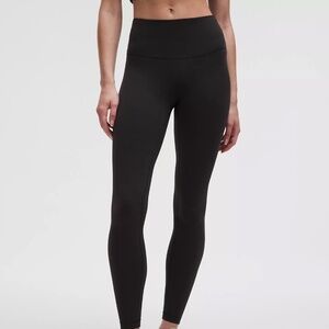 Lululemon Wunder Train 28" leggings - size 4